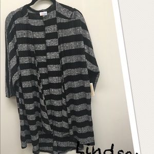 LuLaRoe Lindsay Kimono